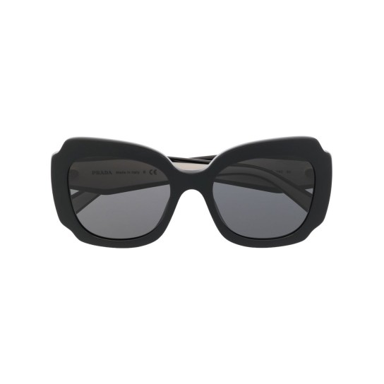 oversized-frame sunglasses