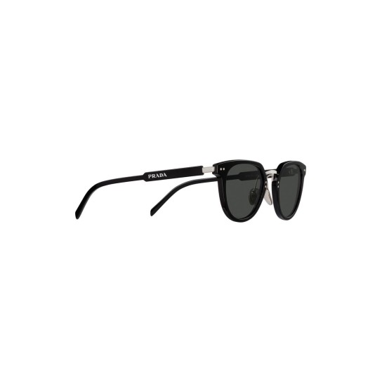 oval-frame sunglasses