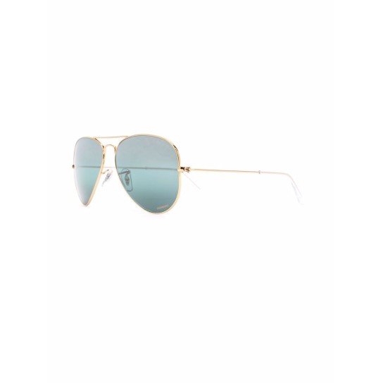 aviator-frame sunglasses