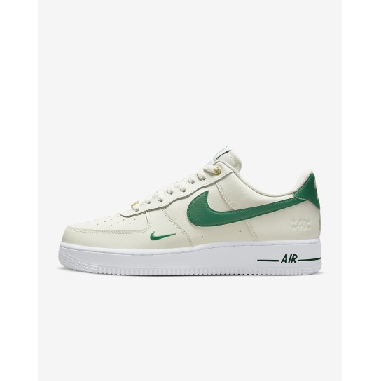 Nike Air Force 1 '07 LV8